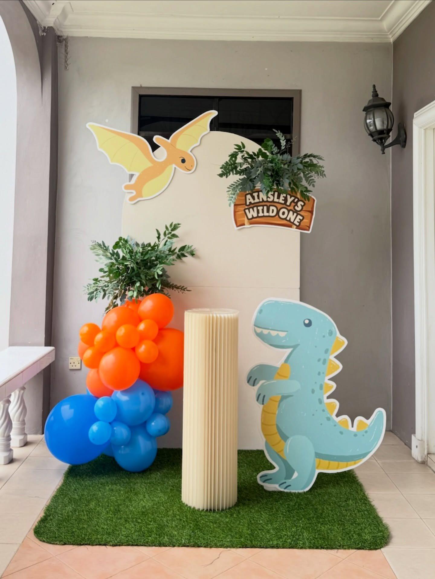 Dino-themed “Wild One” birthday, photo 2